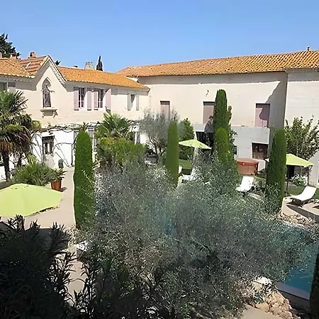 Hotel Le Domaine De La Fosse Saint-Gilles (Gard)