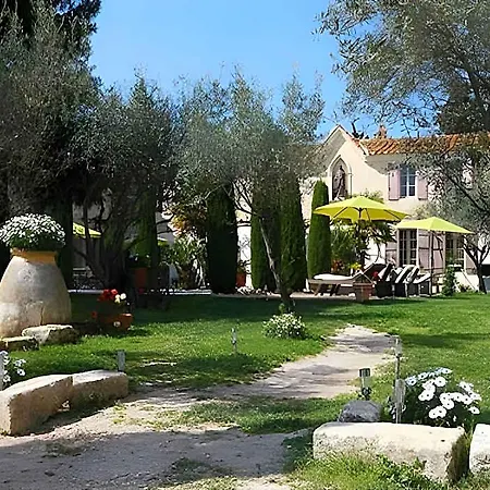 Hotel Le Domaine De La Fosse Saint-Gilles (Gard)