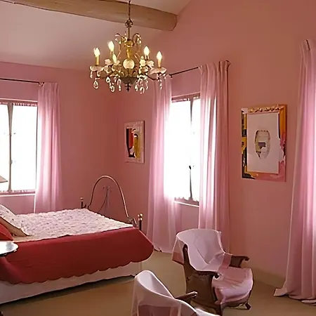 Hotel Le Domaine De La Fosse Saint-Gilles (Gard)