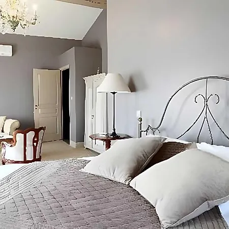 Le Domaine De La Fosse 3* سان جيل